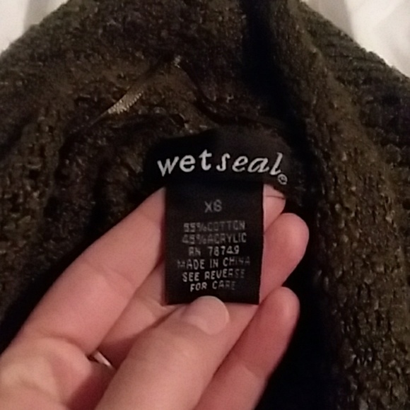 Cardigan - Picture 2 of 2